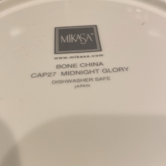 Very Rare Mikasa Midnight Glory Bone China Fine Dining Set of 4 Bowls - Picture 6 of 6